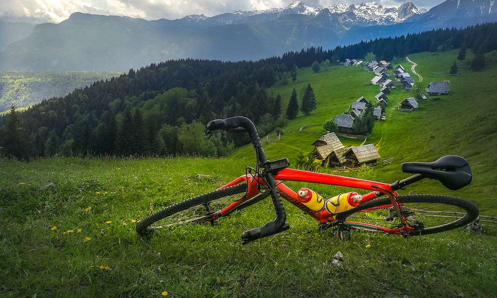 gravel bike rent and zajamniki meadow